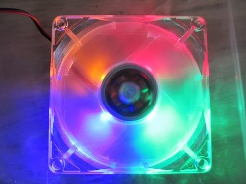 Fan Case 8cm trong suốt đèn màu